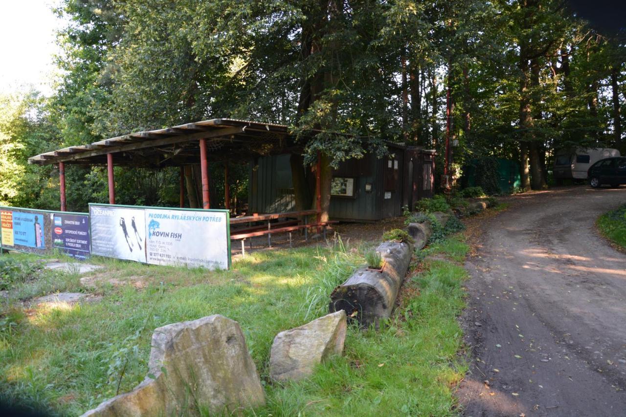 Retro Vila Vendégház Slušovice Kültér fotó