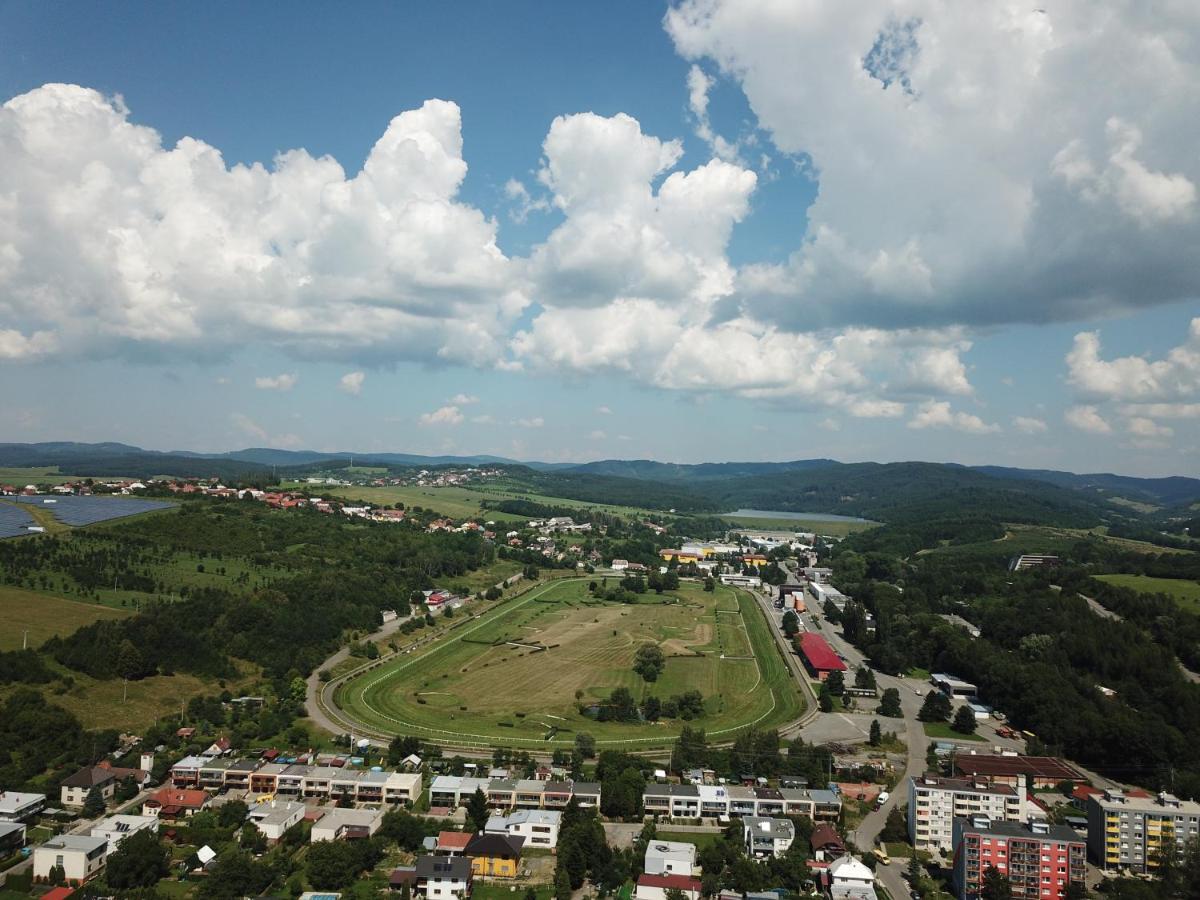 Retro Vila Vendégház Slušovice Kültér fotó