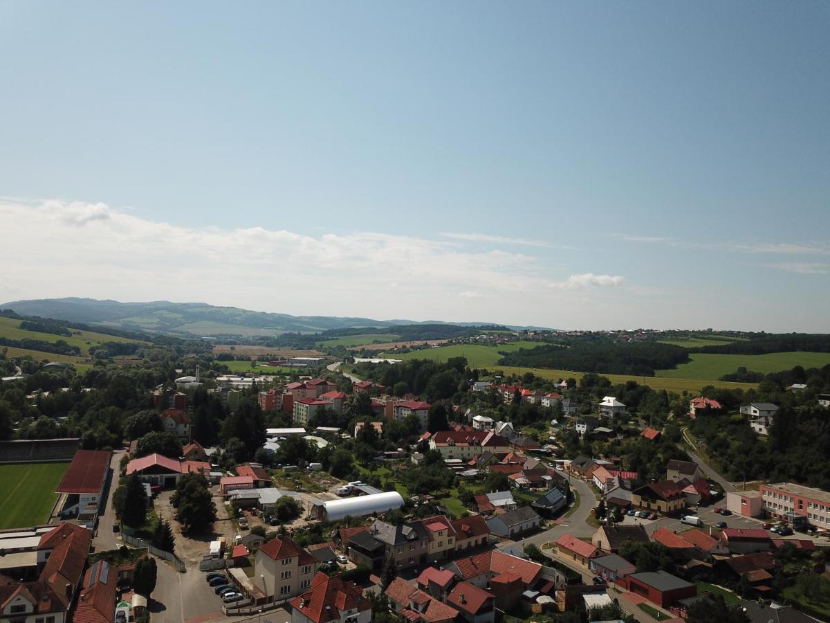 Retro Vila Vendégház Slušovice Kültér fotó
